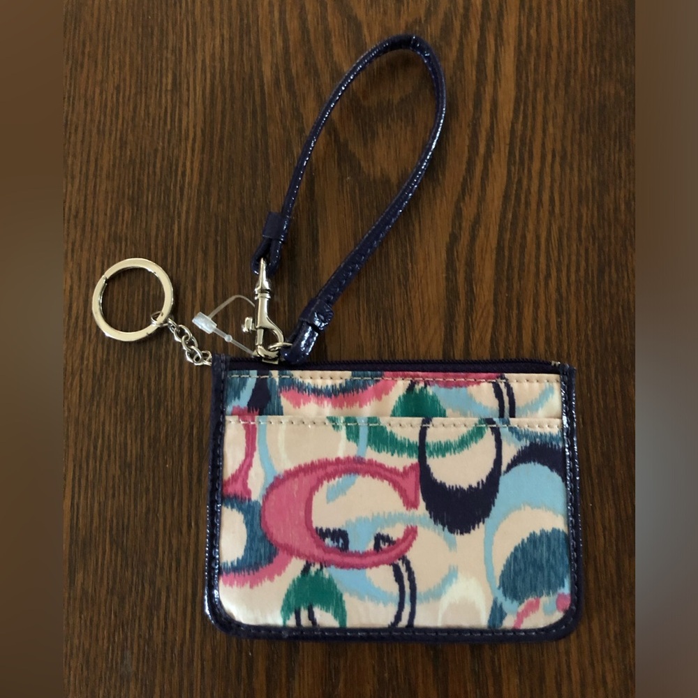 Coach Mini Wristlet Wallet With Keychain. NWT